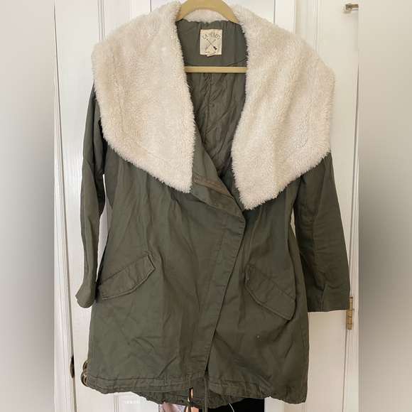 LA Hearts Green Utility Jacket - Picture 4 of 7